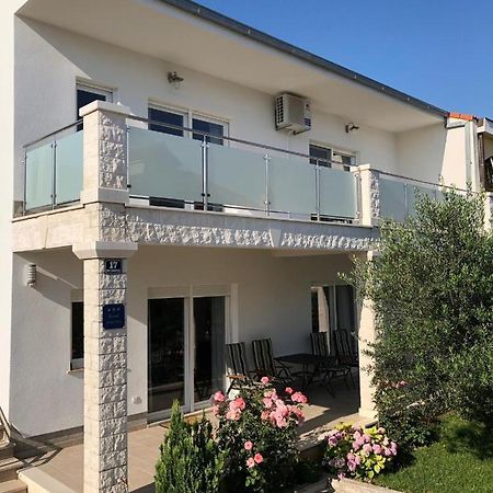Apartments With A Parking Space Kastel Kambelovac, Kastela - 15480 Екстер'єр фото