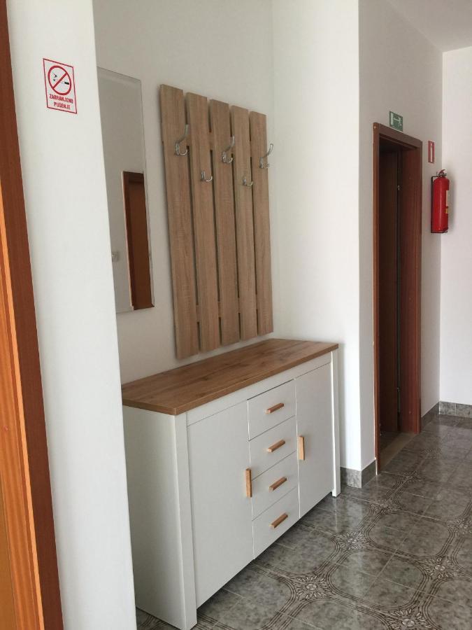Apartments With A Parking Space Kastel Kambelovac, Kastela - 15480 Екстер'єр фото